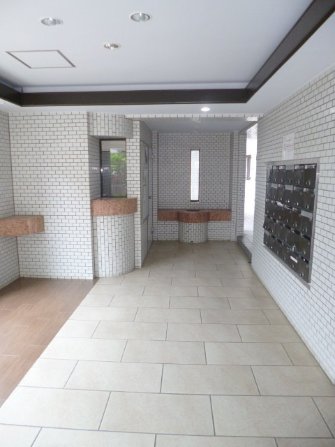 ハイツ浦安のロビー|ハイツ浦安　ロビー