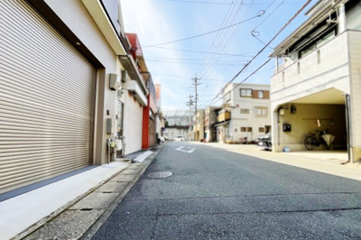 【前面道路含む現地写真】 | 伏見区羽束師菱川町　中古戸建 | こちらの物件に興味がある方はお気軽にお問い合わせ下さい！月々のお支払い希望額からお客様が購入可能な物件の価格をシミュレーション致します(*´▽｀*)