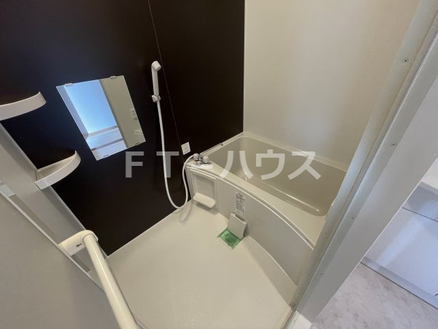 メゾンドソレイユの浴室