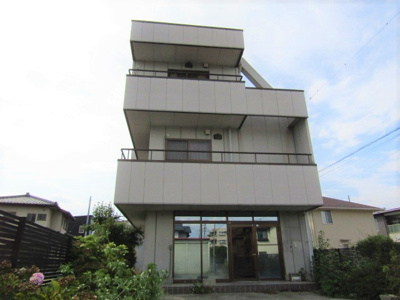 【外観：施工例】 | 中古住宅・事務所　甲府市富竹３丁目 | 外観写真です（東側より撮影）