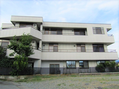 【外観：施工例】 | 中古住宅・事務所　甲府市富竹３丁目 | 外観写真です（南側より撮影）