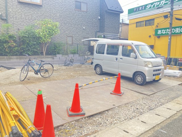 カーサ　ボナールの駐車場