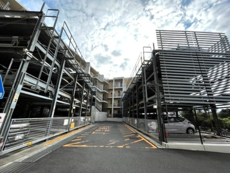 ヴェレーナ茅ヶ崎海岸の駐車場|敷地内駐車場