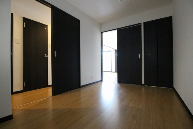 ポルトボヌール姫城RCの寝室|落ち着いて過ごせるお部屋なので、寝室にいかがでしょうか