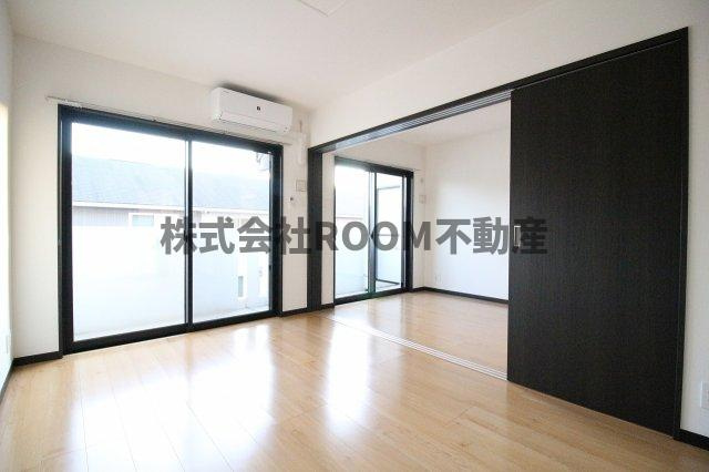 ポルトボヌール姫城RCの居間・リビング|おしゃれな居間です