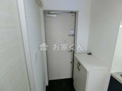 【玄関】 | ヴィラ月見山 | シューズボックス付き玄関