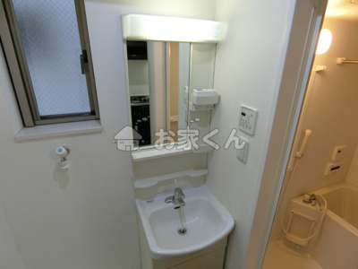 【洗面所】 | ヴィラ月見山 | 独立洗面台