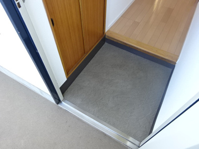 【玄関】 | 三嶋ビル