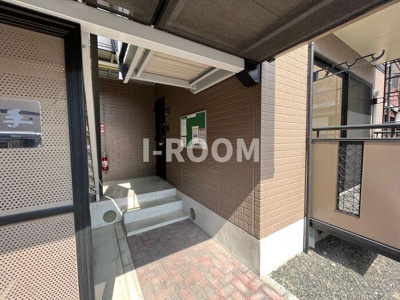 【エントランス】 | シャルム・石手