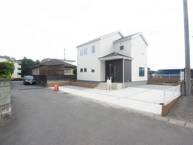 新築　北群馬郡榛東村山子田第5　Livele Garden.S　1号棟の前面道路含む現地写真|現地写真　北東側接道幅員約4.6ｍ