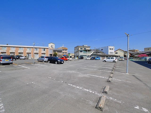 レオパレス大陽の駐車場|駐車場完備です