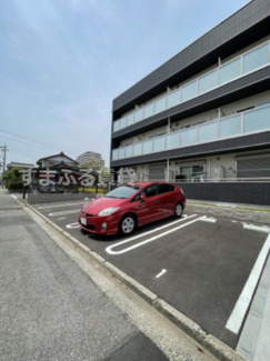 【駐車場】