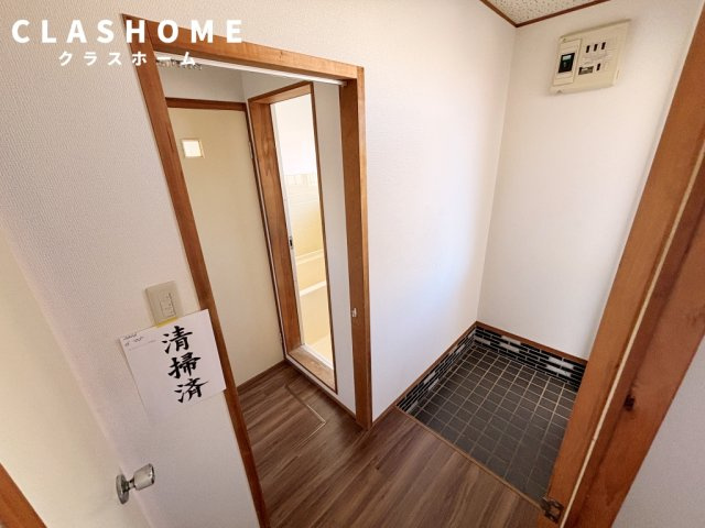 コーポアイリス　　刈谷市近郊の賃貸はクラスホーム刈谷店の玄関