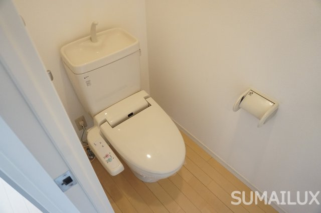 熊本市中央区本荘３丁目の賃貸マンションのトイレ