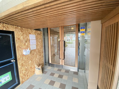 【エントランス】 | クリオ伏見参番館 | 毎日通るエントランスはこのようになっています