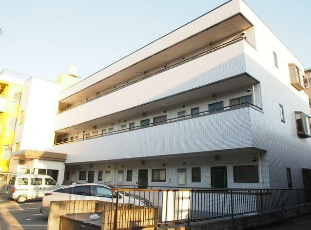 クリエイトの外観