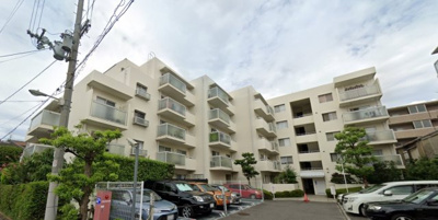 【外観】 | コープ野村阿倍野相生通2号棟 | ■RC造5階地下1階建、総戸数46戸の管理体制良好なマンション。公園や小学校も近い緑豊かな住宅地