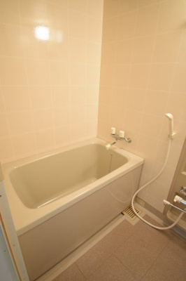 【浴室】 | ナショナルビル | 日々の暮らしに欠かせないお風呂です