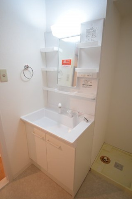 【独立洗面台】 | ナショナルビル | 独立洗面台あり、毎朝おしゃれに忙しい女性の方におすすめです