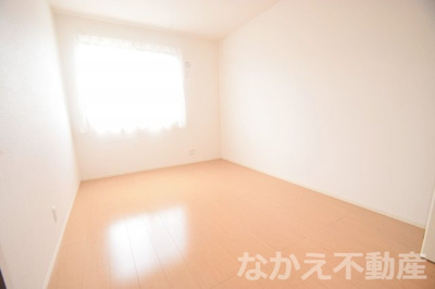 【寝室】 | ＰＲＩＭＡ　ナカヤ | 使い勝手のいい寝室です