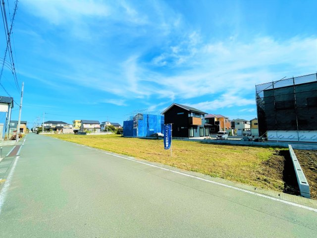 川越市寺山　売地の前面道路含む現地写真|西側約6.0ｍ公道