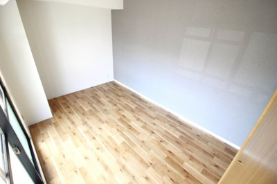 【洋室】 | コルティーレ緑ヶ丘