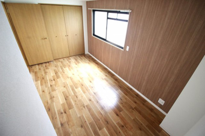 【洋室】 | コルティーレ緑ヶ丘