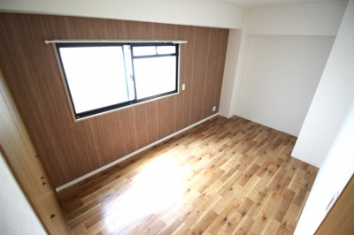 【洋室】 | コルティーレ緑ヶ丘