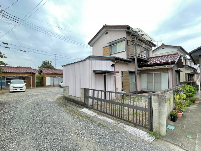 藤岡市藤岡　中古の前面道路含む現地写真|前面道路含む現地写真です