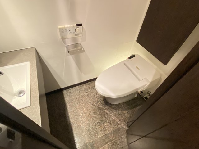 【トイレ】