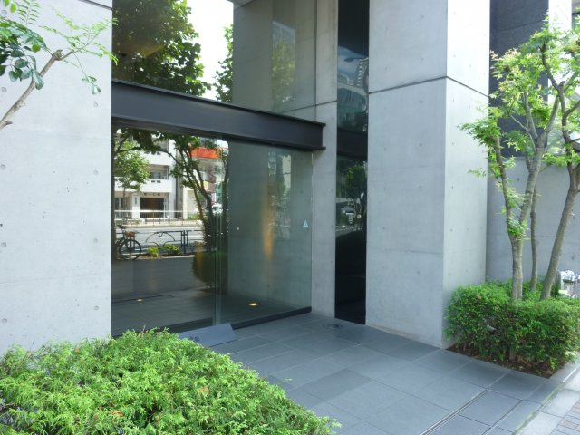 【エントランス】