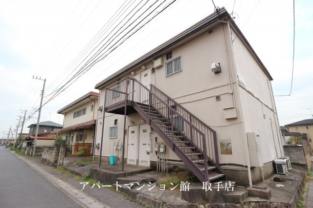 鈴木ハイツ（宮和田）の外観