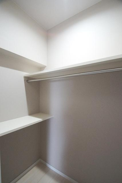 モダンパラッツォ博多rivaⅠの収納|モダンパラッツォ博多rivaⅠ（1LDK）　ウォークインクローゼット