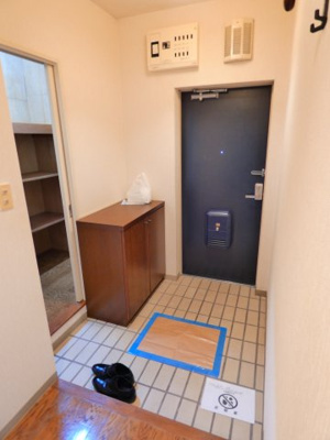 【玄関】 | キョーワハウス秋川 | シューズボックスのある玄関です