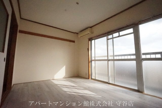 Ｂｕｉｌｄ-ＴＡＫＡの居間・リビング