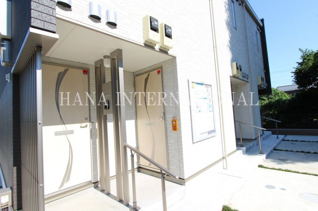 クレイノパストラル野崎のエントランス