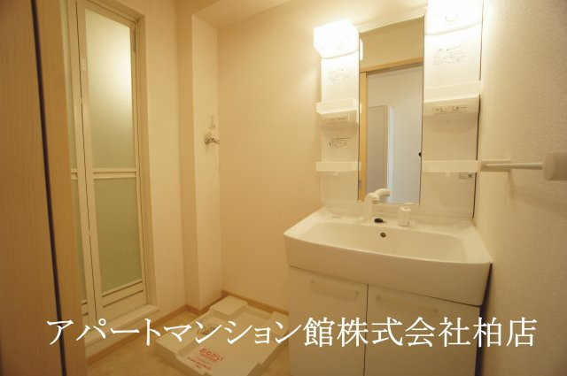 ソレアードⅡの洗面所|同タイプ　写真反転