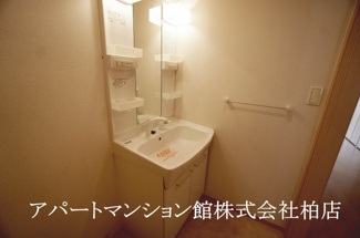 【洗面所】 | ソレアードⅡ | 同タイプ　写真反転