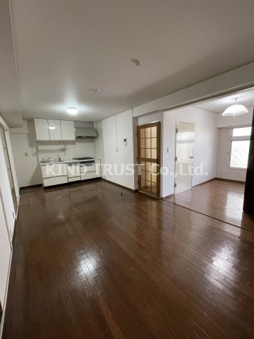 シャルム中津の居間・リビング|ゆったりとした居間です