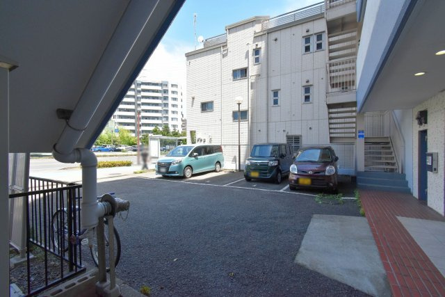 ライオンズマンション川崎第5（川崎区池田2丁目）の駐車場