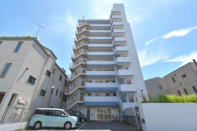 ライオンズマンション川崎第5（川崎区池田2丁目）の外観|ライオンズマンション川崎第5　3LDK　1981年3月築　南東向き　JR南武線「八丁畷」駅 徒歩4分　新規リノベーション　LDKは広々とした16.5帖　