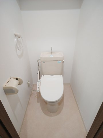 【トイレ】 | ギャレグラン | 落ち着いた色調のトイレです