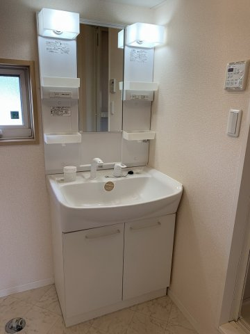 【独立洗面台】 | リヴァージュ　弐番館