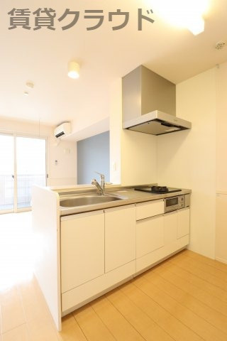 サンプットコートのキッチン|開放感のあるカウンターキッチンは楽しくお料理できそうです！