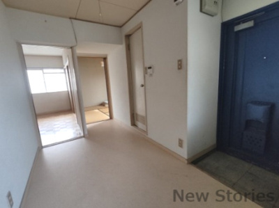 【居間・リビング】 | コーポ明 | こちらからどちらのお部屋にも入れます☆