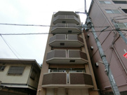 ラ・ファミリア山坂の画像