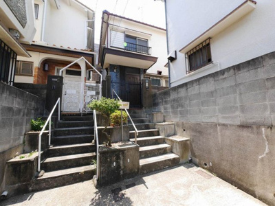 【外観】 | 千鳥が丘３丁目戸建 | 外はこのようになっています