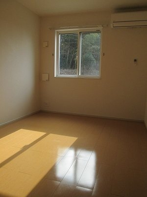 サニーヒルズⅡの洋室