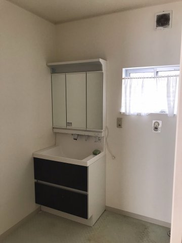 和歌山市梶取・中古戸建・54397の独立洗面台