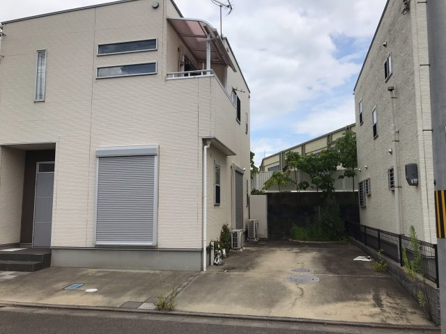 和歌山市梶取・中古戸建・54397の駐車場